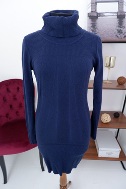 Платье Urriel трикотажное 42 размер