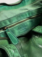 Женская премиальная изумрудно-зеленая сумка из натуральной кожи "Венеция"