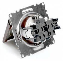 Розетка с заземлением и со шторкой, без рамки с крышкой Stekker Катрин 49029