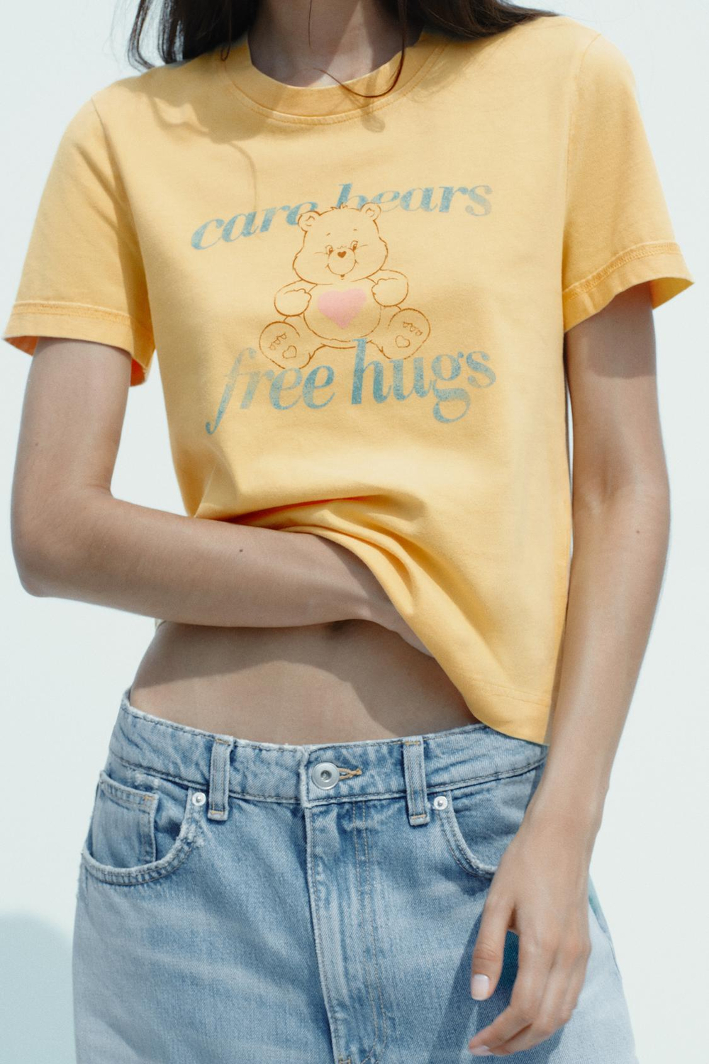 ZARA ФУТБОЛКА С ЭФФЕКТОМ ПОТЕРТОСТИ CARE BEARS™, ЖЕЛТЫЙ