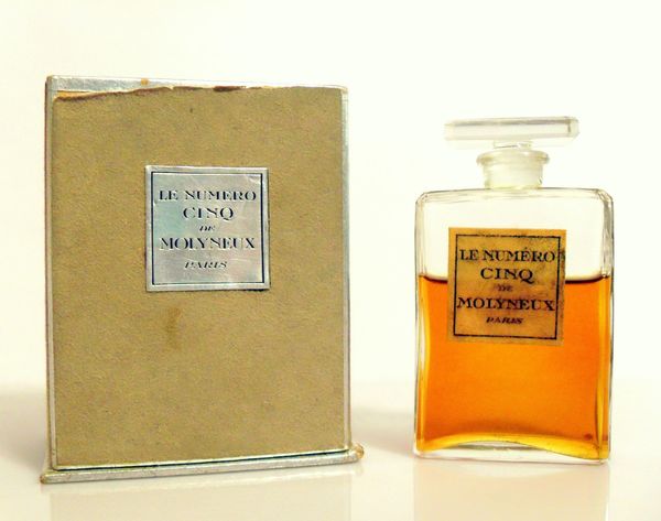 Molyneux Le Numero Cinq