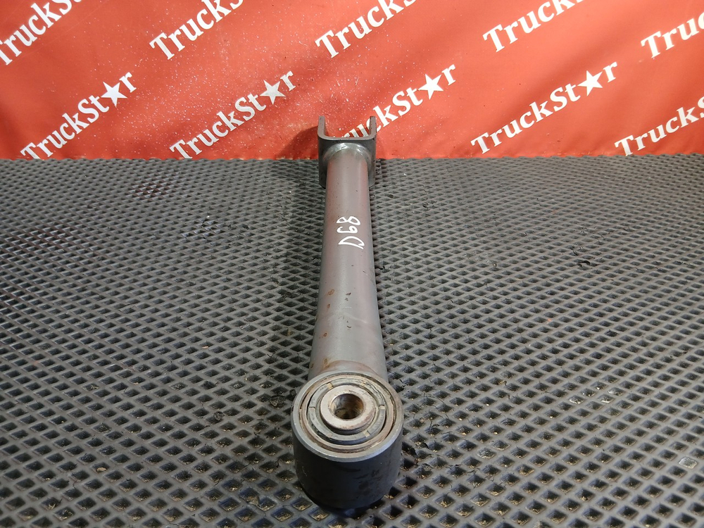 Стойка заднего стабилизатора