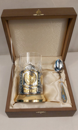 Подстаканник с позолотой "Герб СССР" в футляре