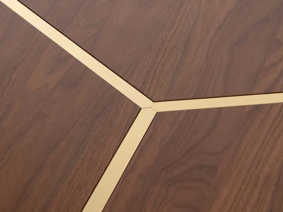 Журнальный стол Glen Ø100х28 см, шпон ореха, латунь