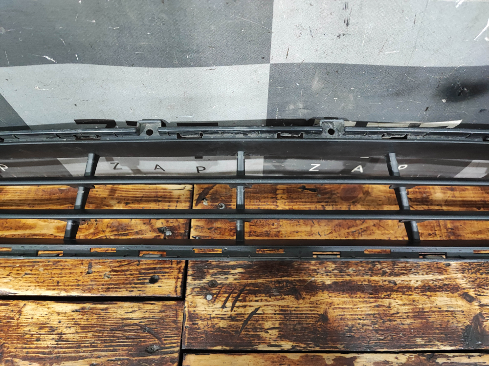 Решетка переднего бампера Hyundai Santa Fe 3 (DM) 15-18 Б/У Оригинал 865602WAA0