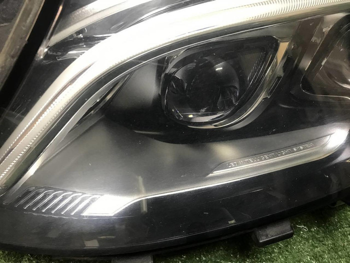 Фара левая Mercedes GLE W166 (2015-2018) LED
