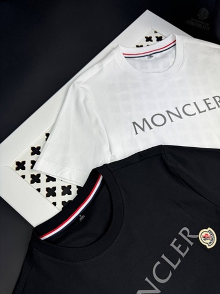 Футболка Moncler