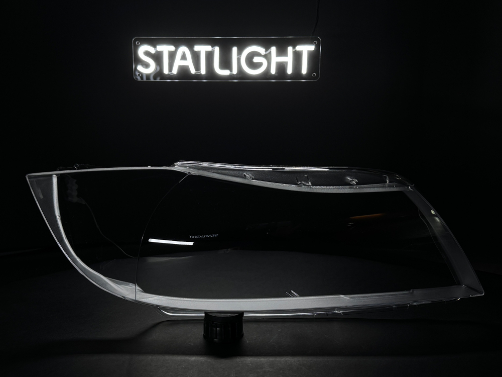 Правое стекло фары BMW E90 2004-2010 Галоген