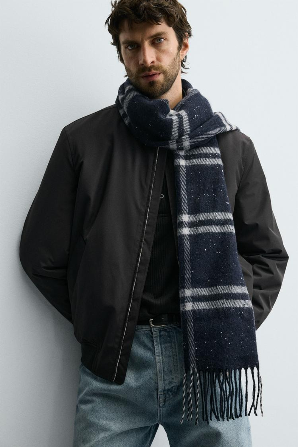 ZARA ШАРФ В КЛЕТКУ С БАХРОМОЙ, МОРСКОЙ СИНИЙ