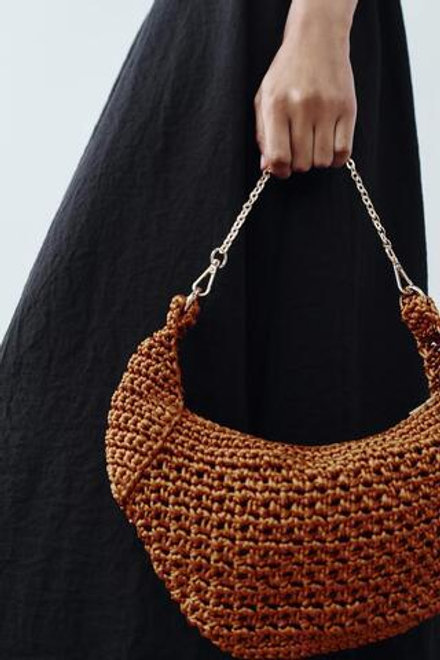 ZARA ПЛЕТЕНАЯ СУМКА С ПЛЕЧЕВЫМ РЕМНЕМ, ОХРА