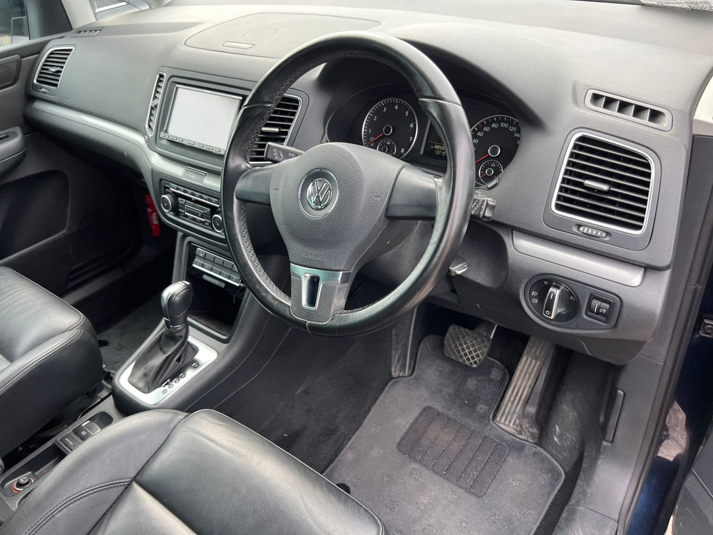 Volkswagen Sharan, 2011