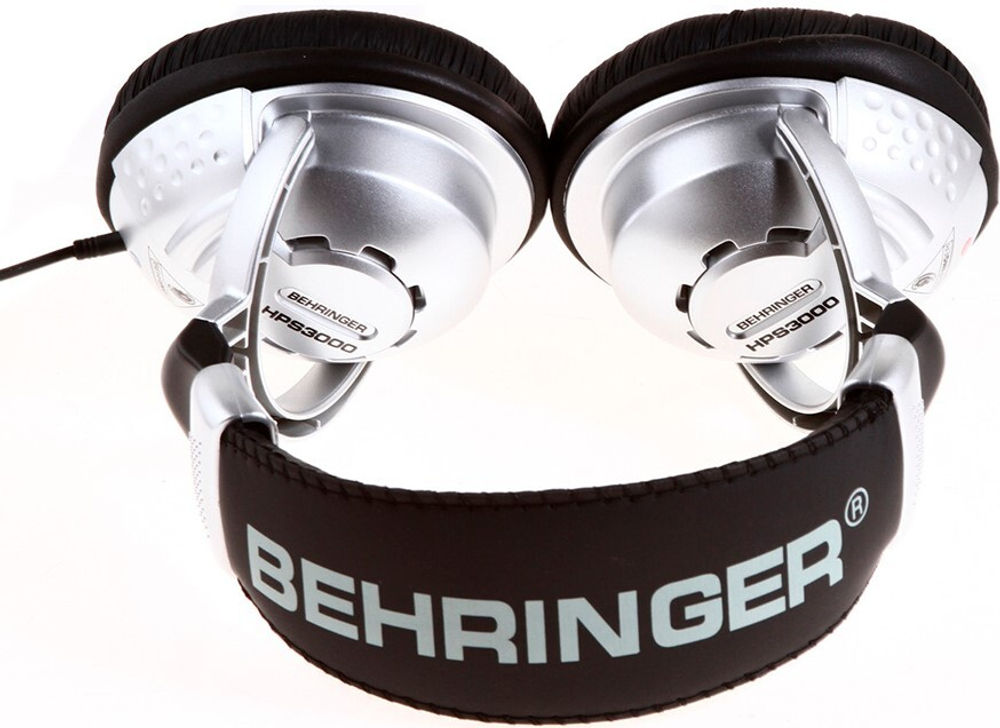 Behringer HPS3000