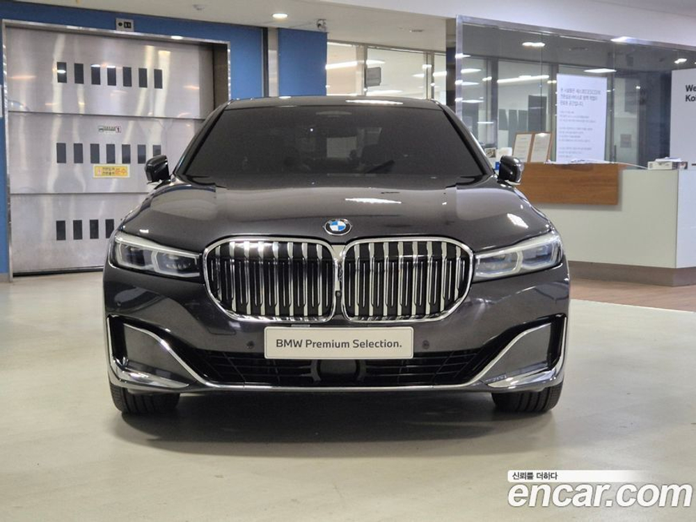 BMW 7 Series (G11) 740Li xDrive Design Pure Excellence (12.2020)
