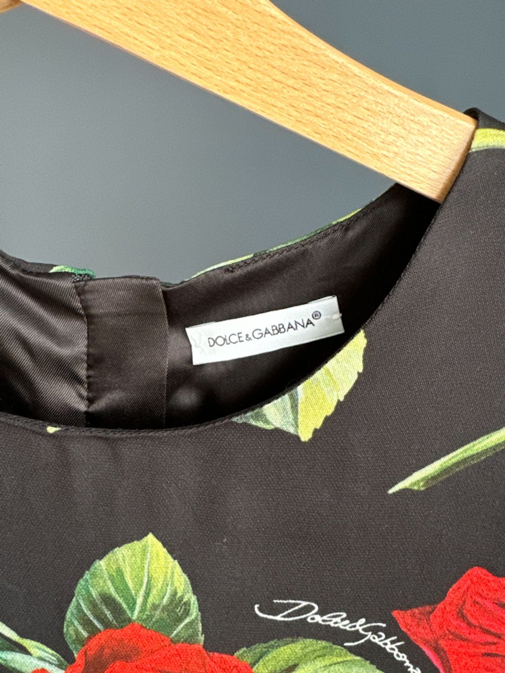 Платье из вискозы Dolce & Gabbana, 146