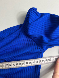 Топ Laatu красивого цвета, маркировка S, визуально 44 размер