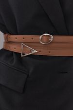 БАЗОВЫЙ ТОНКИЙ РЕМЕНЬ С МЯТОЙ ПРЯЖКОЙ CARAMEL