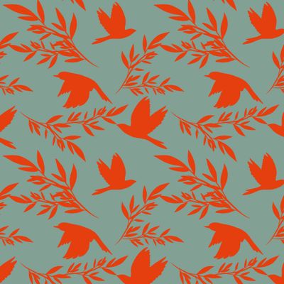 орнажевые птицы и ветки, силуэты на серо-голубом фоне