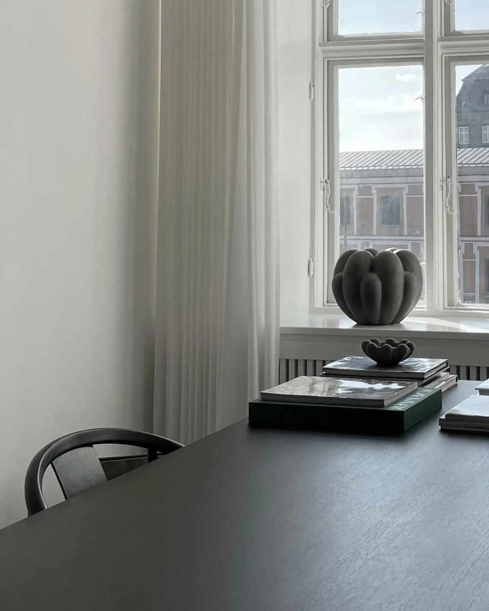 Ваза 101 Copenhagen Bloom Vase, Mini - Dark Grey