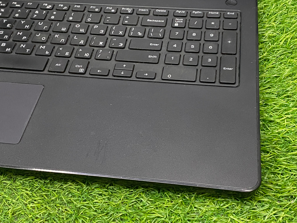 Ноутбук Dell 15' AMD A8/Radeon R5/8GB/500GB/ Vostro 3565[3565-0490]/Windows 10