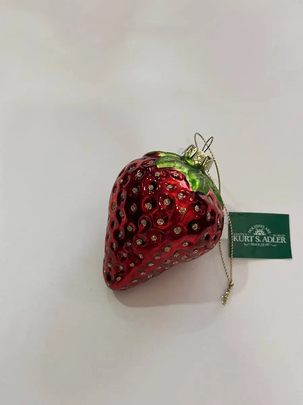 Елочная игрушка Клубничка