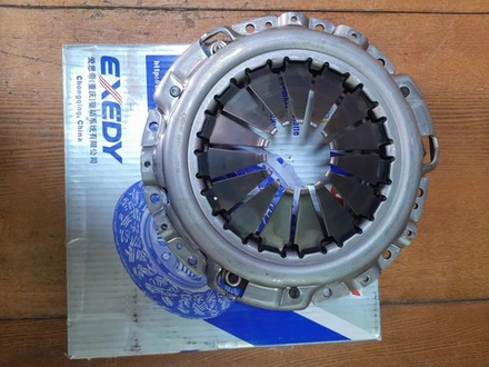 ДИСК СЦЕПЛЕНИЯ (Exedy) НАЖИМНОЙ GW HOVER H5 ДИЗЕЛЬ1600100ED01A
