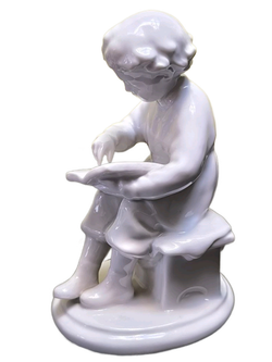 Фарфоровая статуэтка "Юный Ленин" (ЛФЗ), СССР, 1960-1970 гг.