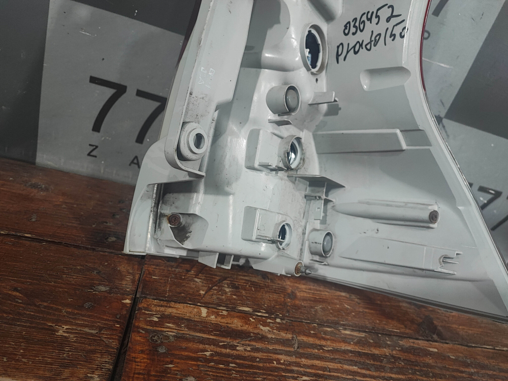 Фонарь левый Land Cruiser Prado 150 09-13 Б/у Оригинал 8156060830