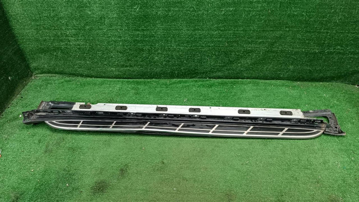 Подножка правая Porsche Cayenne 2 958 (2010-2018)