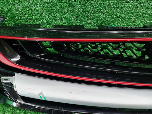 Решетка радиатора Geely Coolray (2019-2024)
