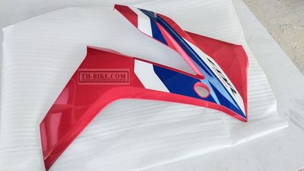 64210-MKY-E10ZA. COWL SET A, R. MIDDLE (WL) *R380* (R380 GRAND PRIX RED). HONDA