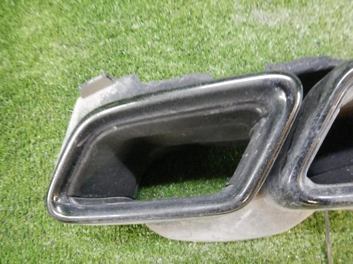 Насадка глушителя LH Mercedes C W205 14-23 AMG 63