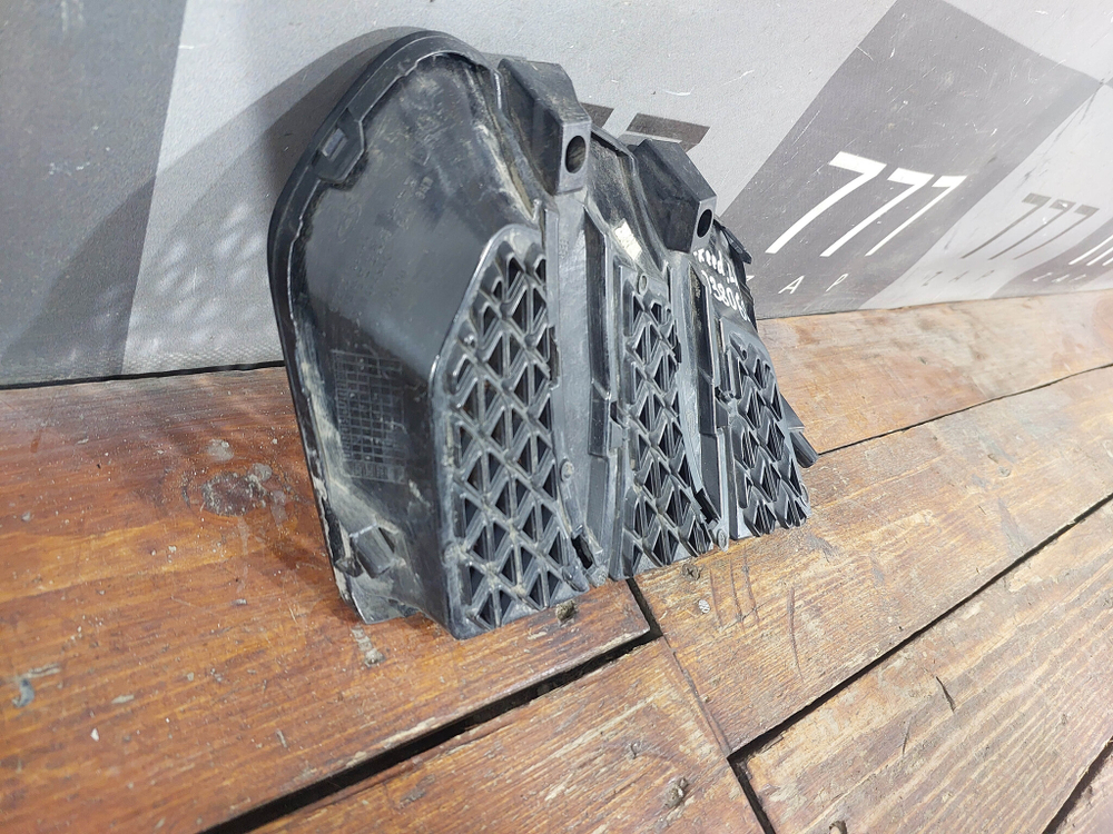 Решетка переднего бампера левая Exeed LX 21-нв Б/У Оригинал 602001894AA