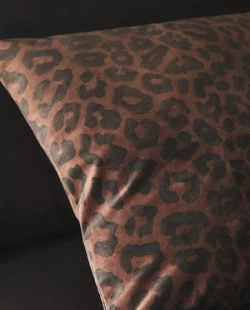 ZARA HOME НАВОЛОЧКА ДЛЯ ДЕКОРАТИВНОЙ ПОДУШКИ С ЛЕОПАРДОВЫМ ПРИНТОМ, КОРИЧНЕВЫЙ