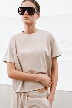 ZARA ФУТБОЛКА ИЗ ПЛОТНОГО ХЛОПКА С КОРОТКИМИ РУКАВАМИ, СВЕТЛЫЙ СЕРО-КОРИЧЕВЫЙ