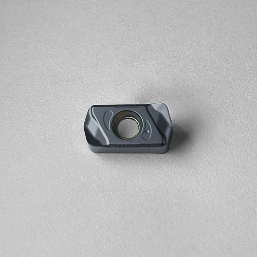 LNMU0303ZER-ED FE2330  Пластина фрезерная