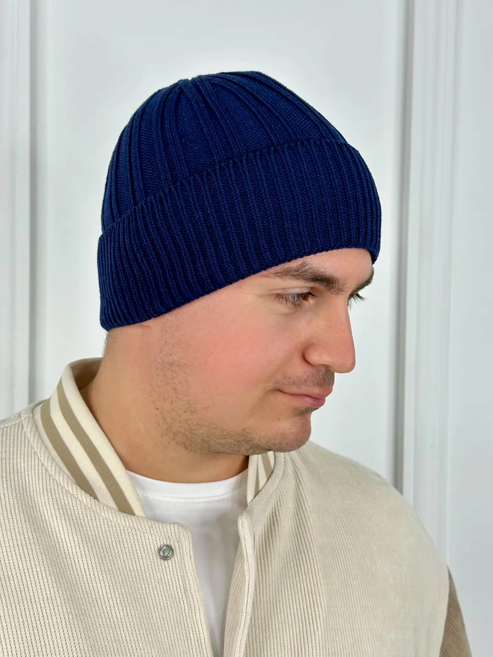 шапка вязаная теплая с отворотом стильная