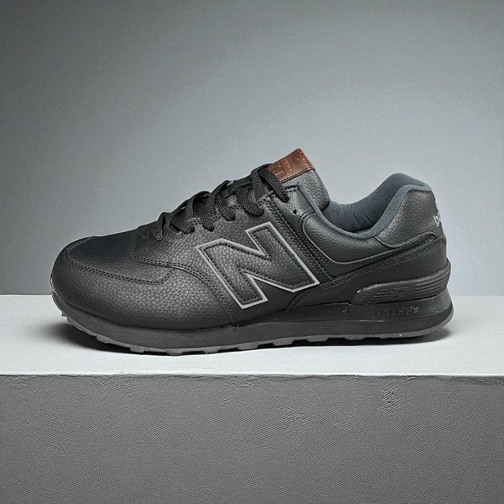 New Balance 574 • Ultra Black