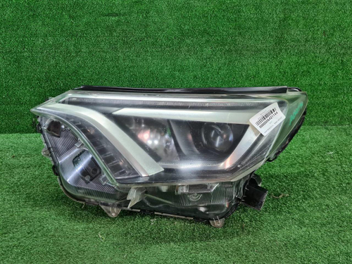 Битая Фара левая Toyota Rav 4 CA40 (2015-2019) LED