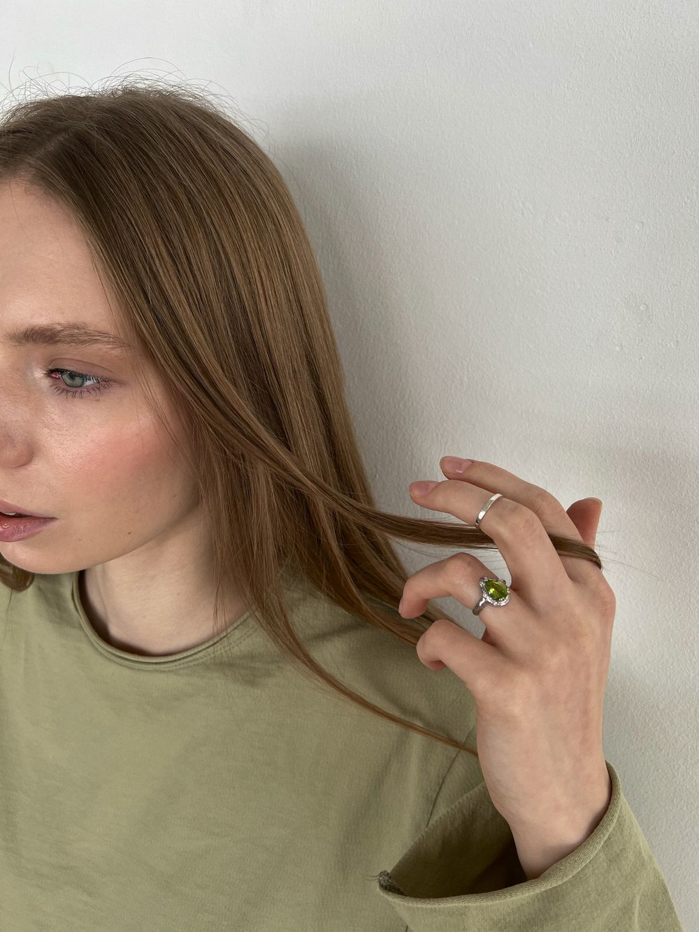 Кольцо Crystal Drop с хризолитом