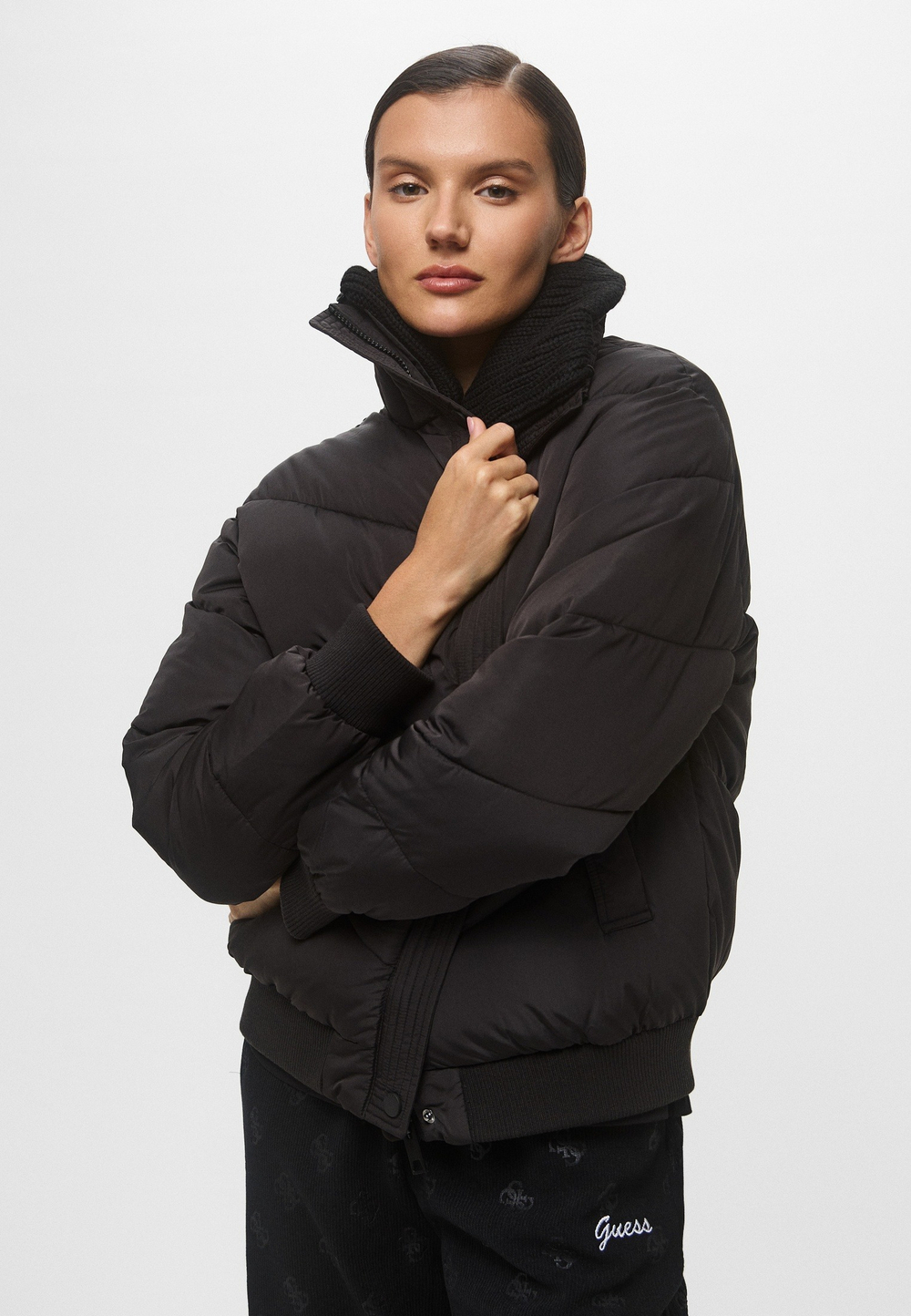 Куртка утепленная женская  GUESS