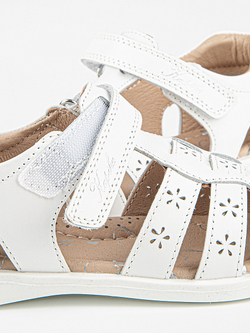 Сандалии летние