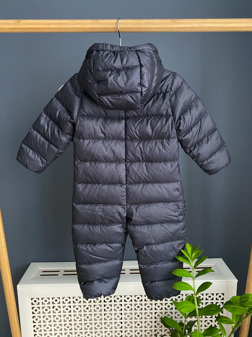 пуховой комбинезон Moncler, 80