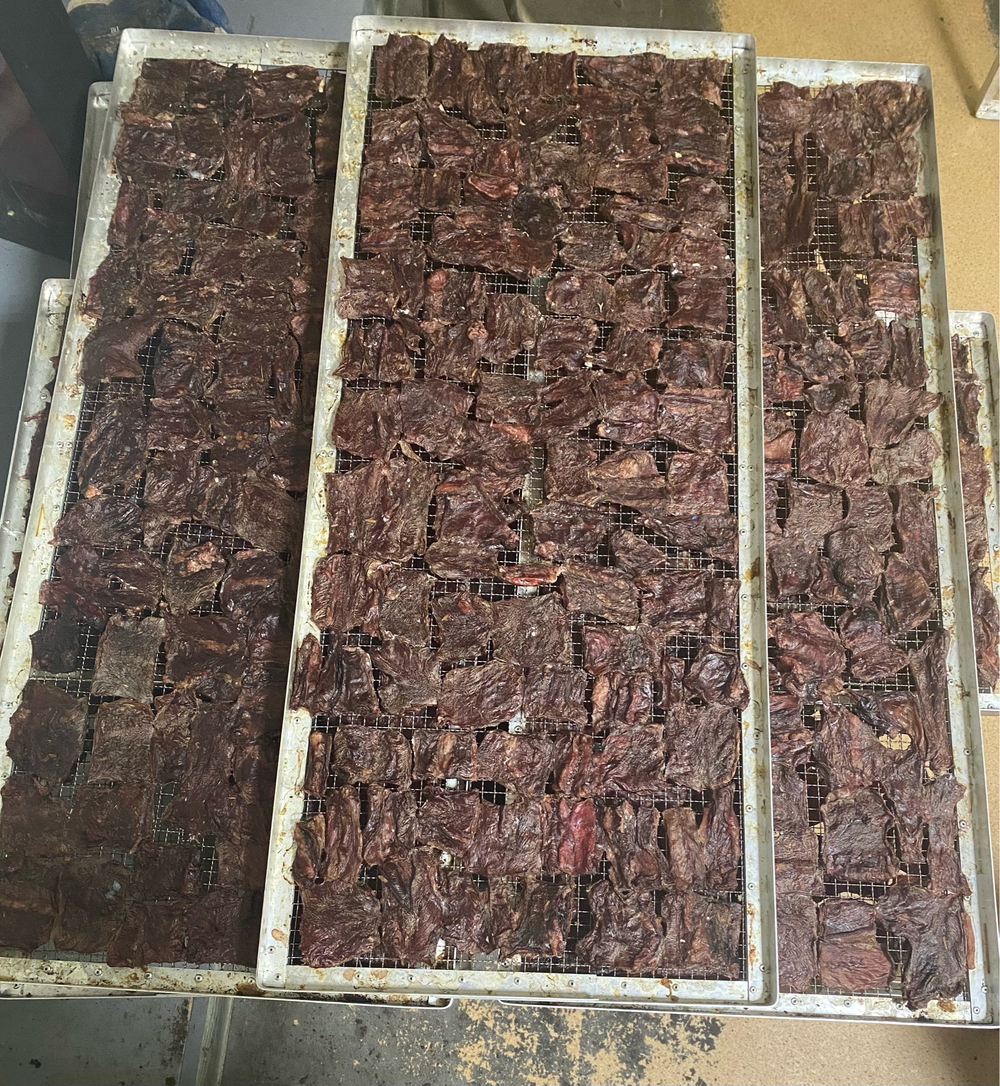 Пластинки мясные говяжьи (сушёное лакомство) (цена за 100гр)