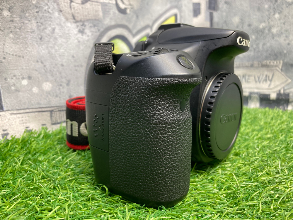 Canon EOS 70D (23.600 кадров)