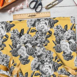 Ткань лен черно-белые розы