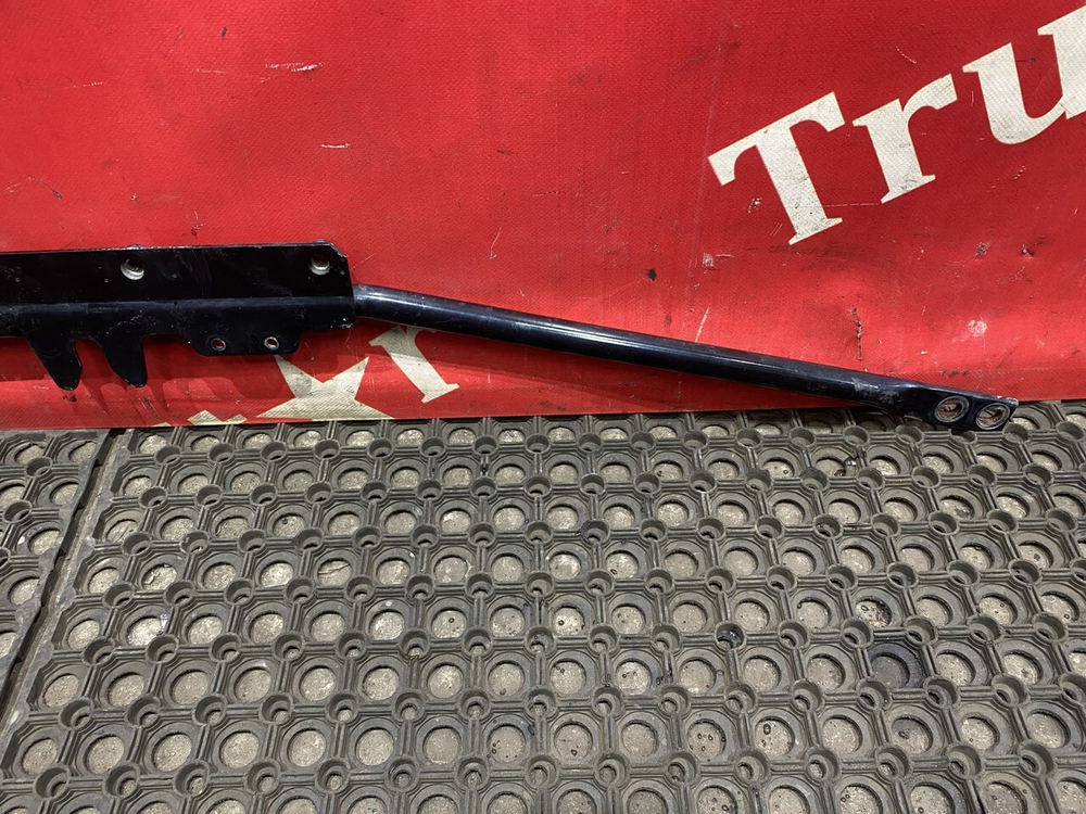 Тяга торсиона кабины 2019г