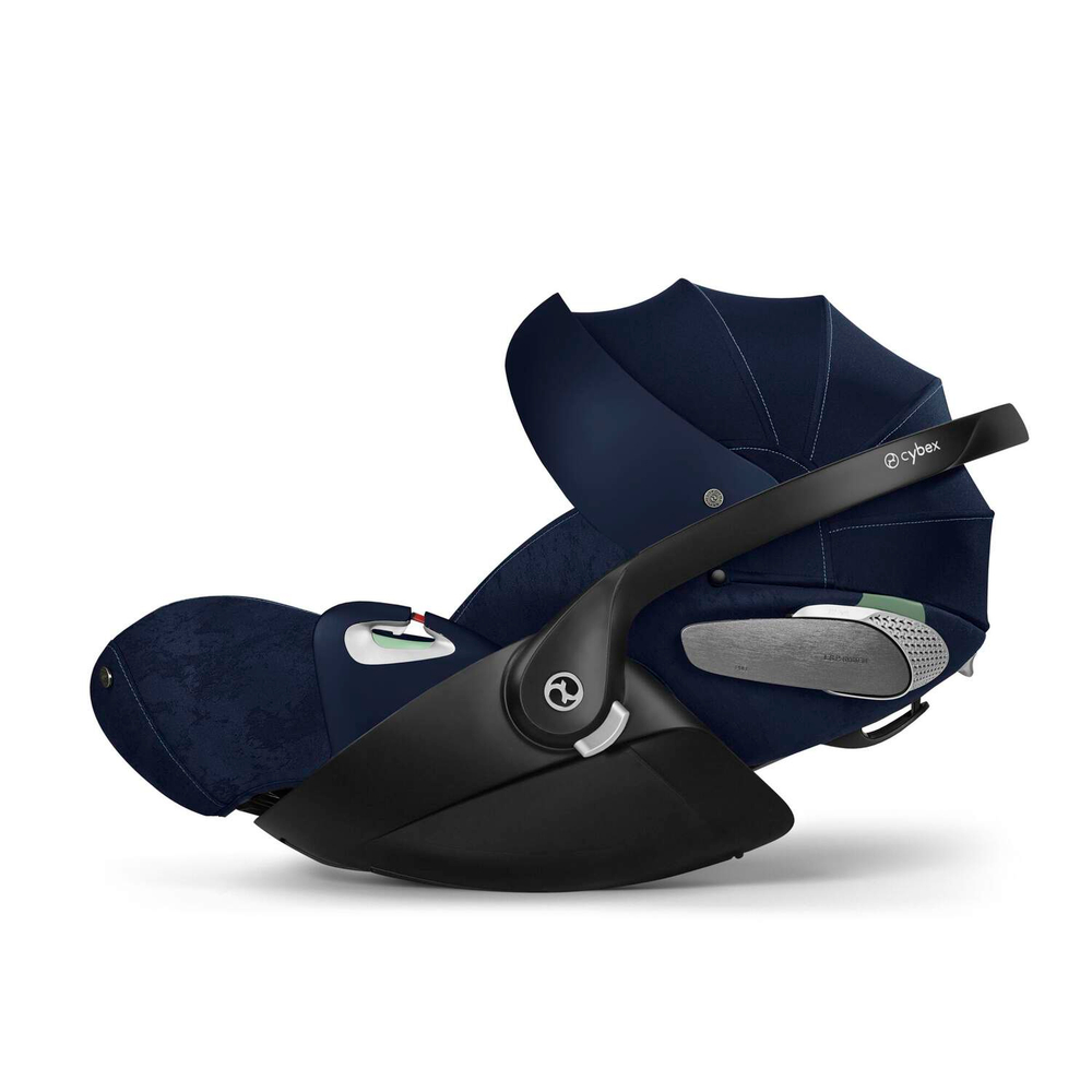 Cybex Cloud T plus Rebellious Luxury Denim Blue