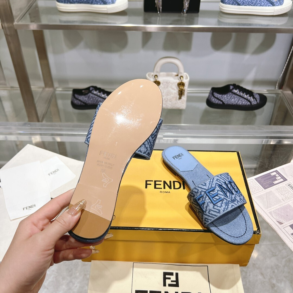 Fendi Signature Slides