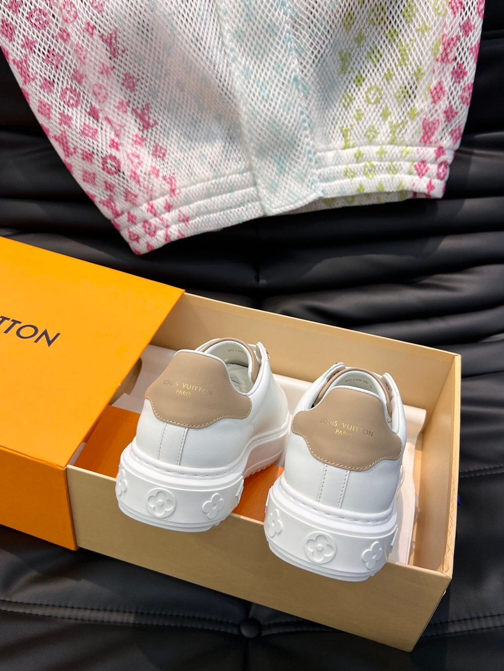Louis Vuitton Time Out