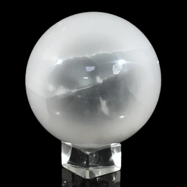 Свойства камня селенит: магия, энергетика и целебные качества Свойства камня селенит: магия, энергетика и целебные качества